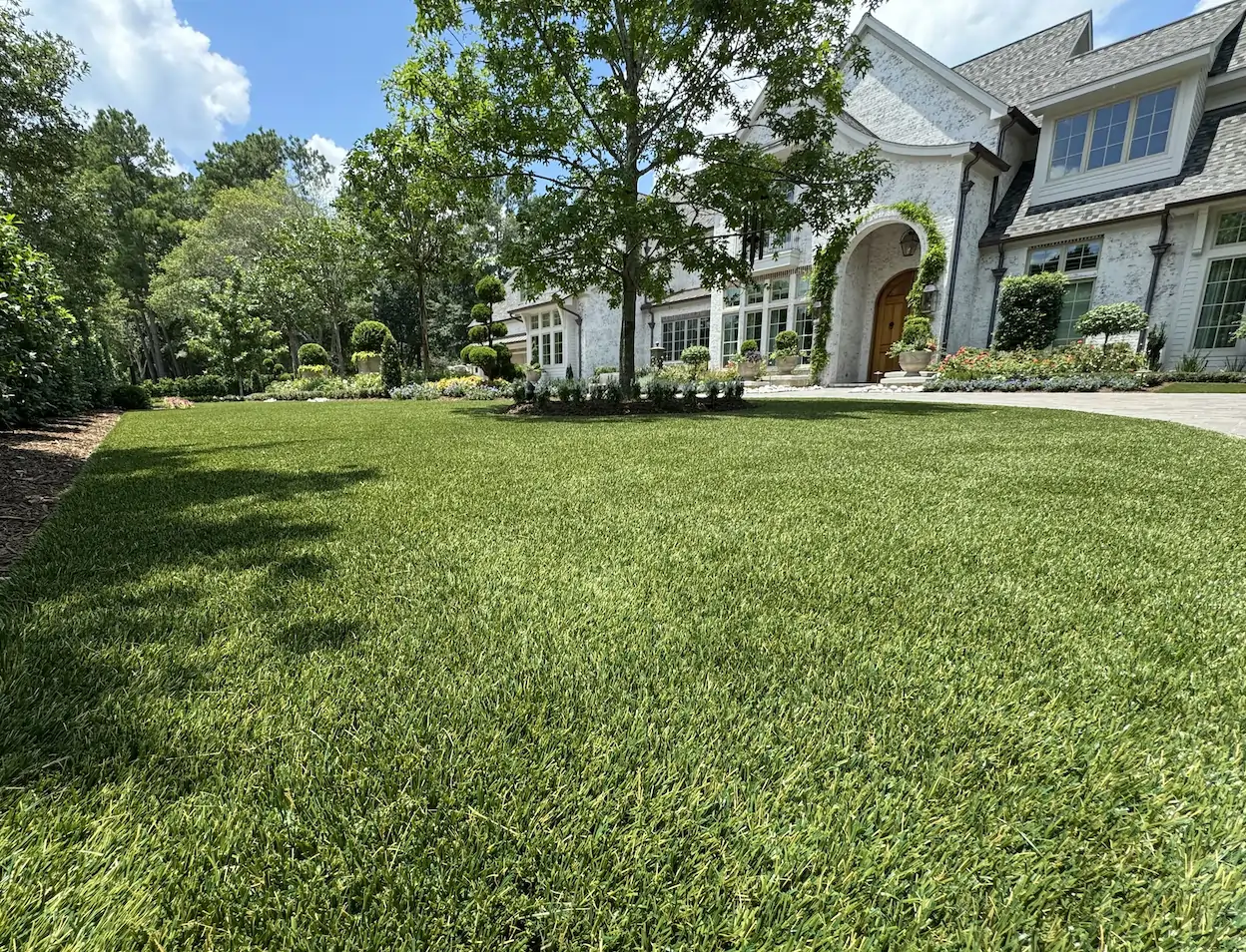 residential backyard artificial grass lawn