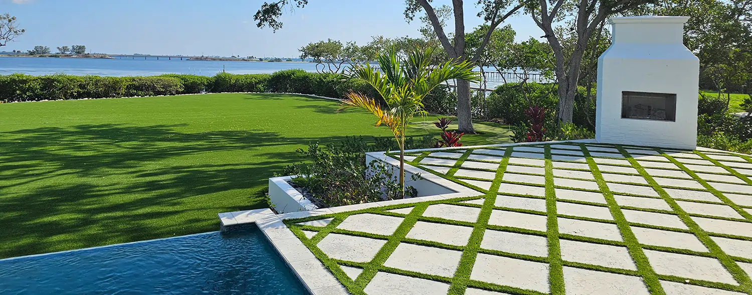 Residential turf lawn from SYNLawn