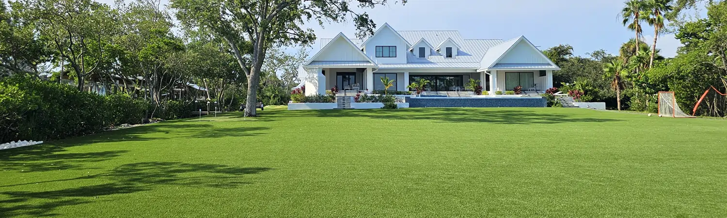 Artificial grass yard installed by SYNLawn