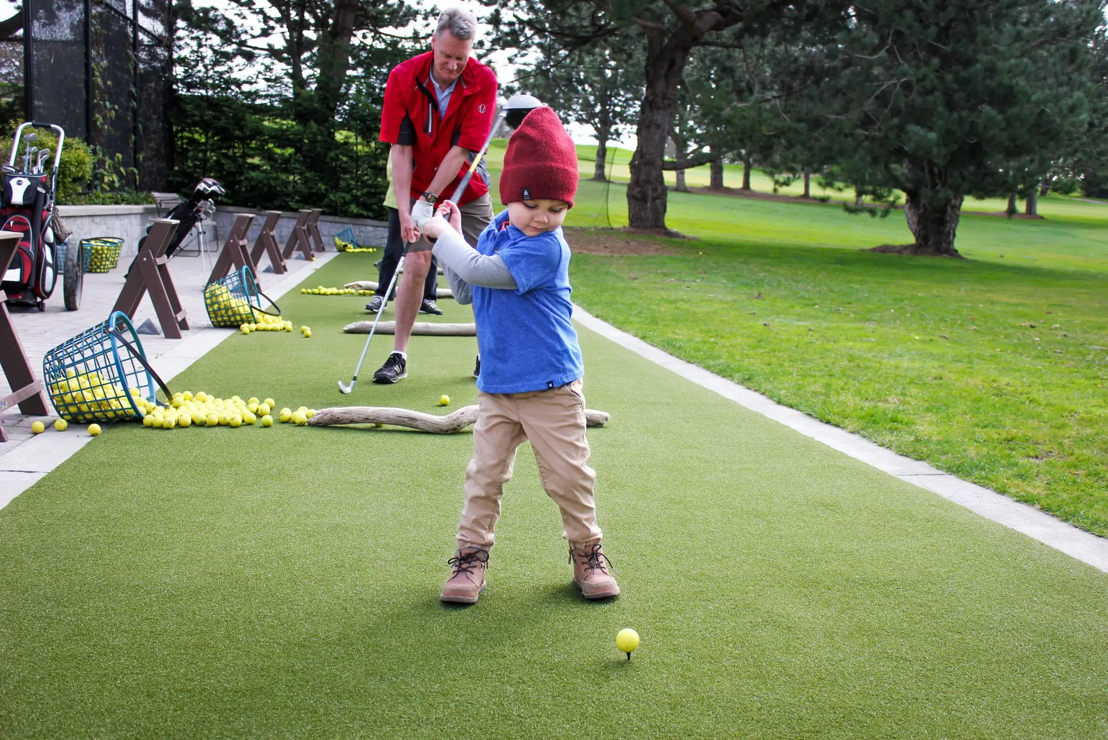 Child Playing Golf on SYNLawn Orlando Putting Green
