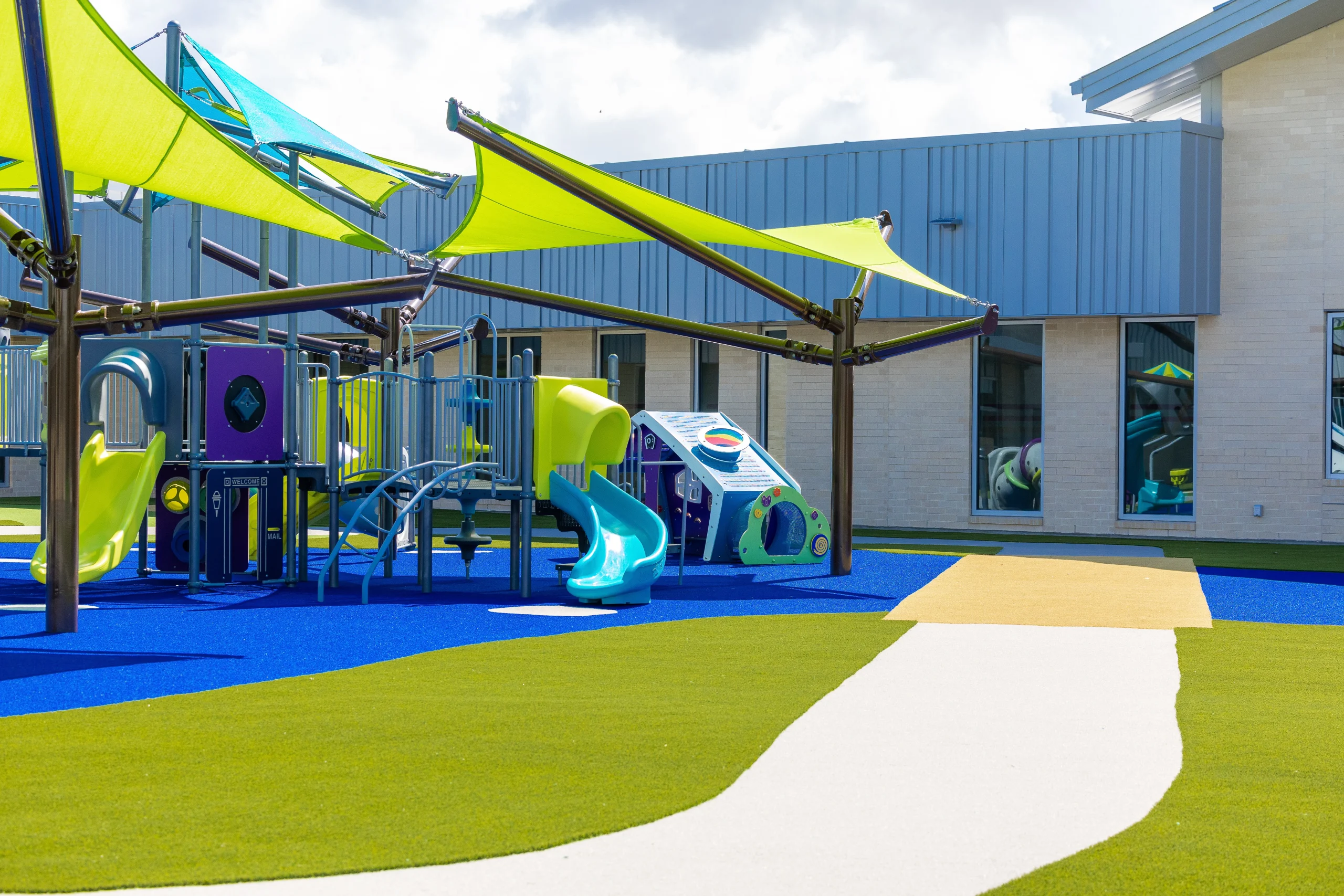 SYNLawn Orlando School playground Turf