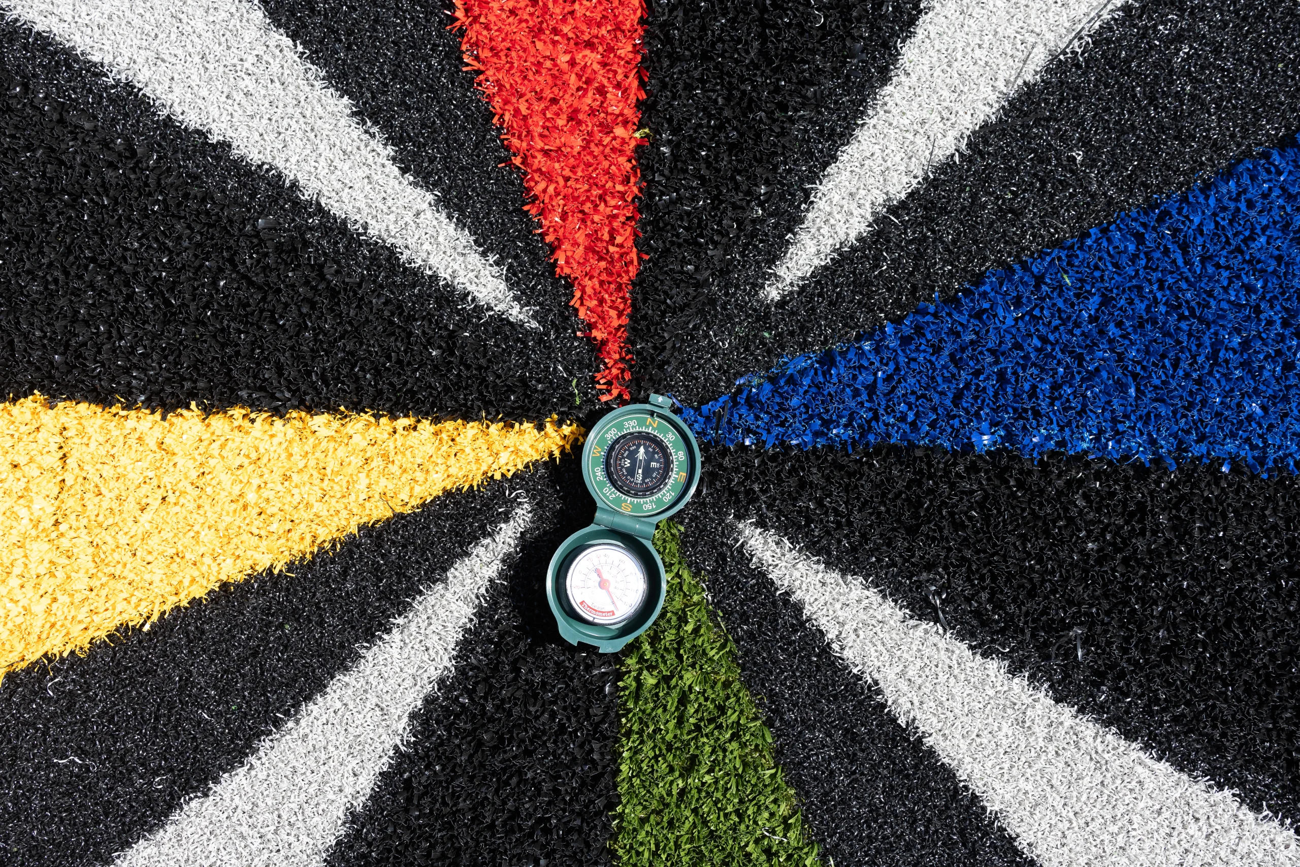 close up custom turf design close up Orlando custom turf design